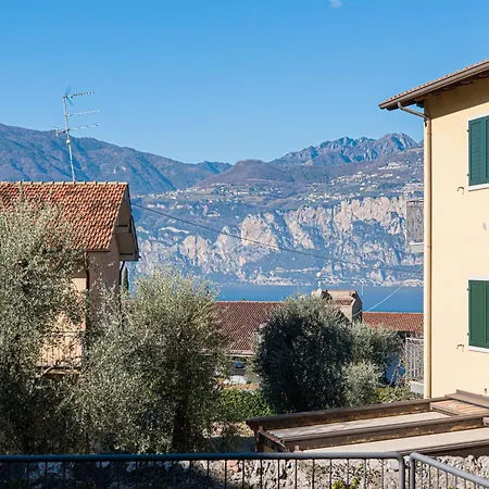 Susan S House Malcesine